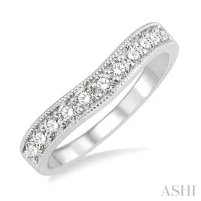 1/2 Ctw Arched Round Cut Diamond Wedding Band in 14K White Gold