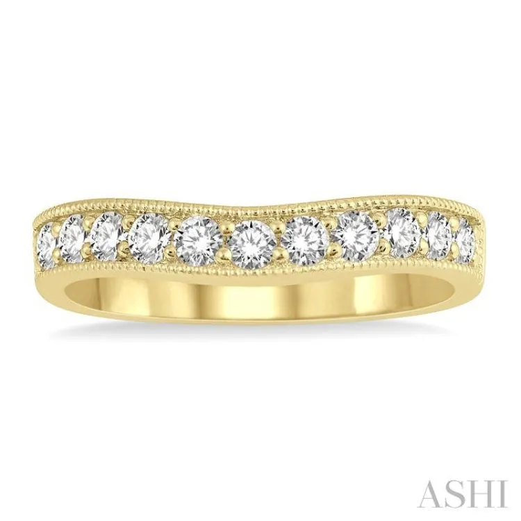 1/2 ctw Arched Round Cut Diamond Wedding Band in 14K Yellow Gold