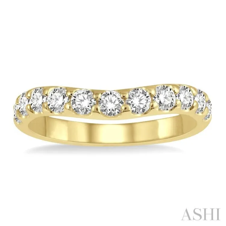 3/4 ctw Arched Center Round Cut Diamond Wedding Band in 14K Yellow Gold