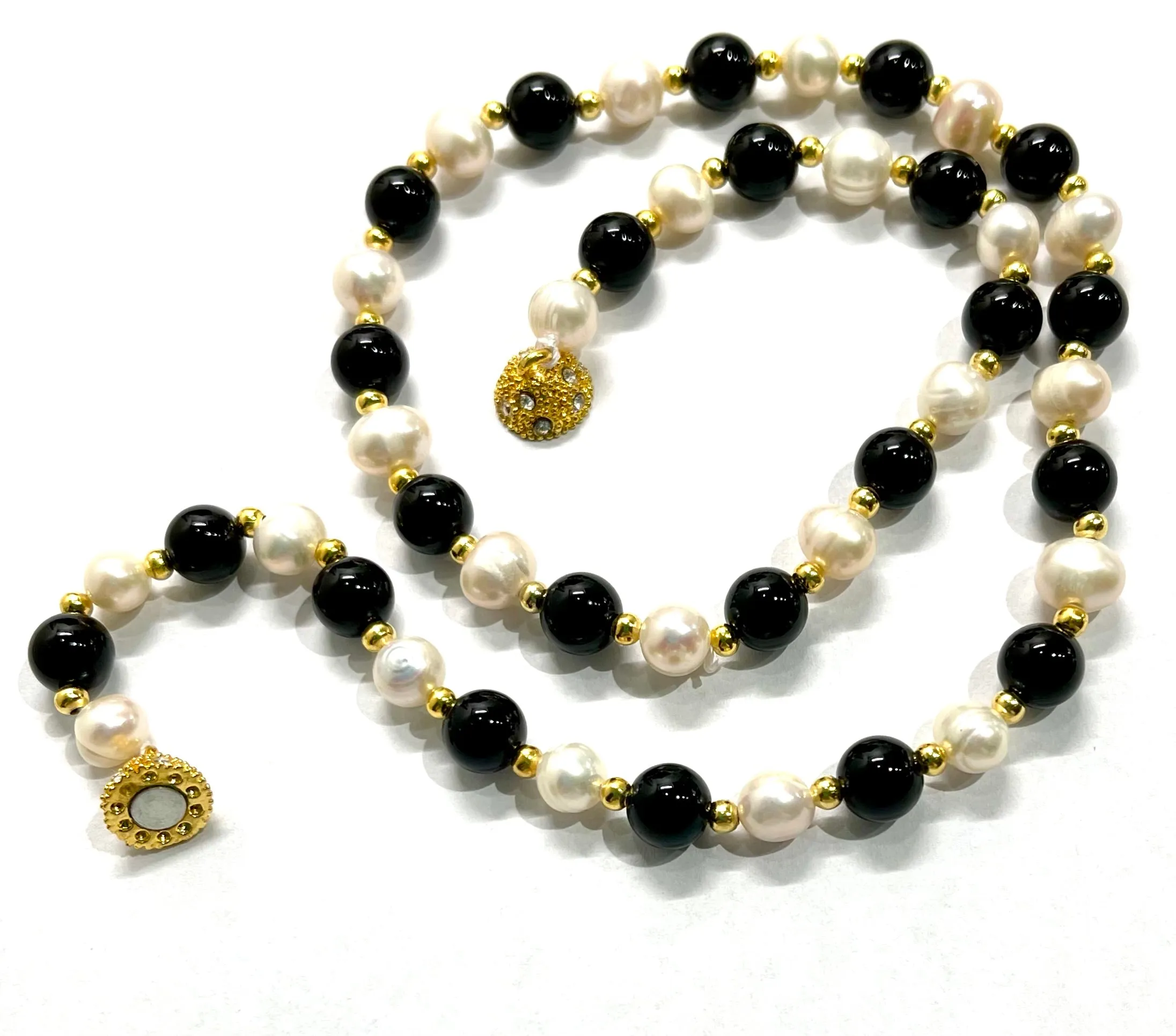 Black Onyx & Freshwater Pearl Gemstone Necklace 18”