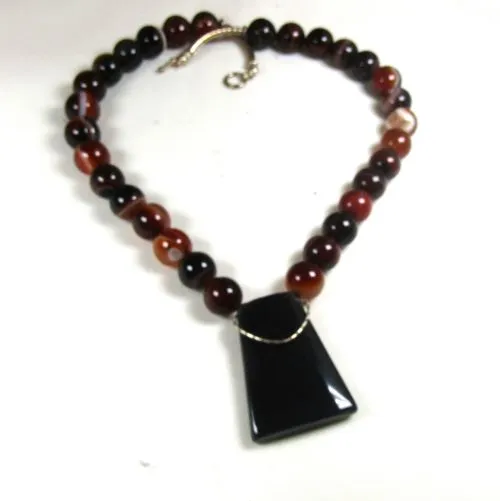 Handmade Agate Gemstone Necklace with  Black Onyx Pendant