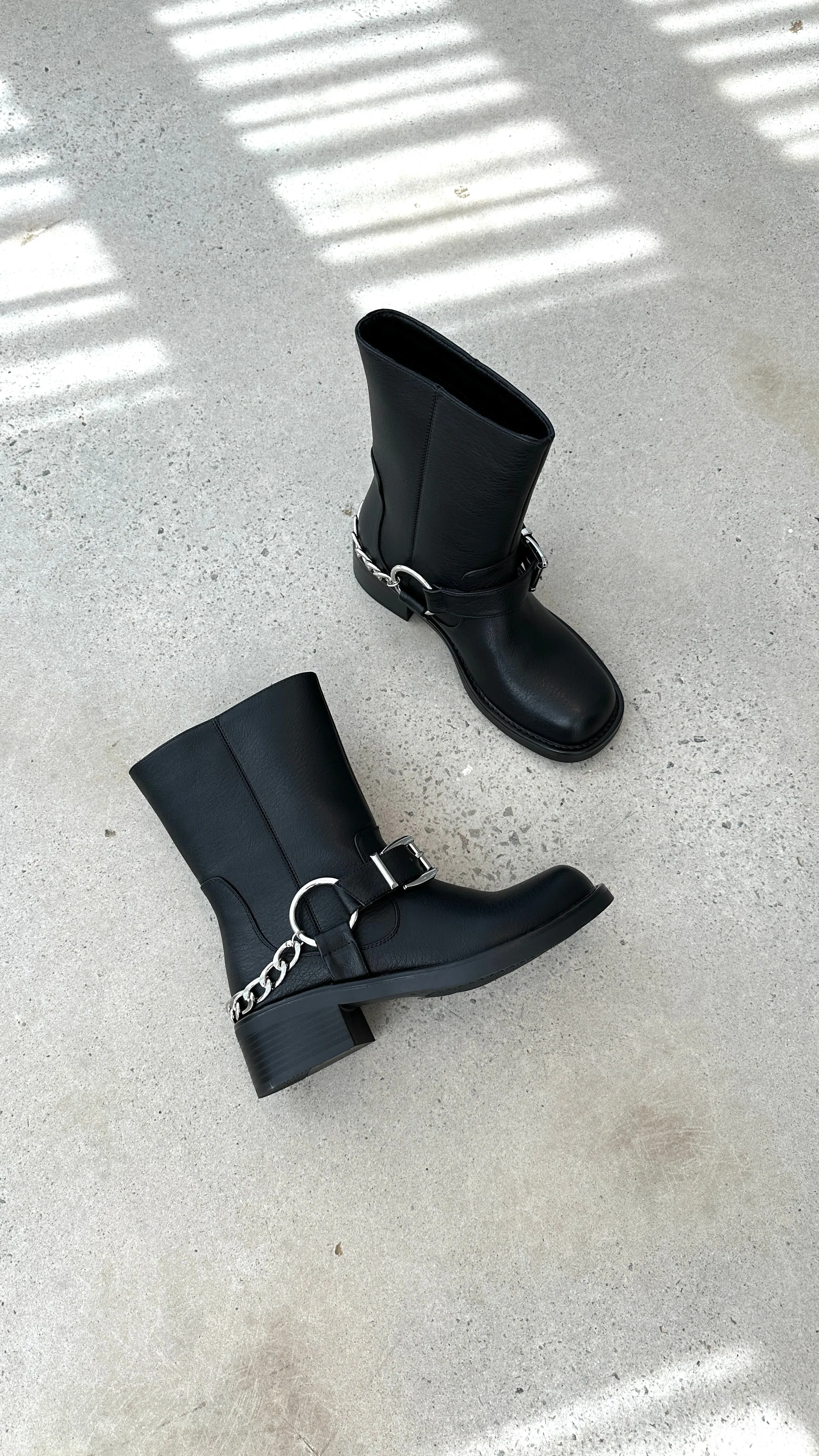 Oskar Boots - Black