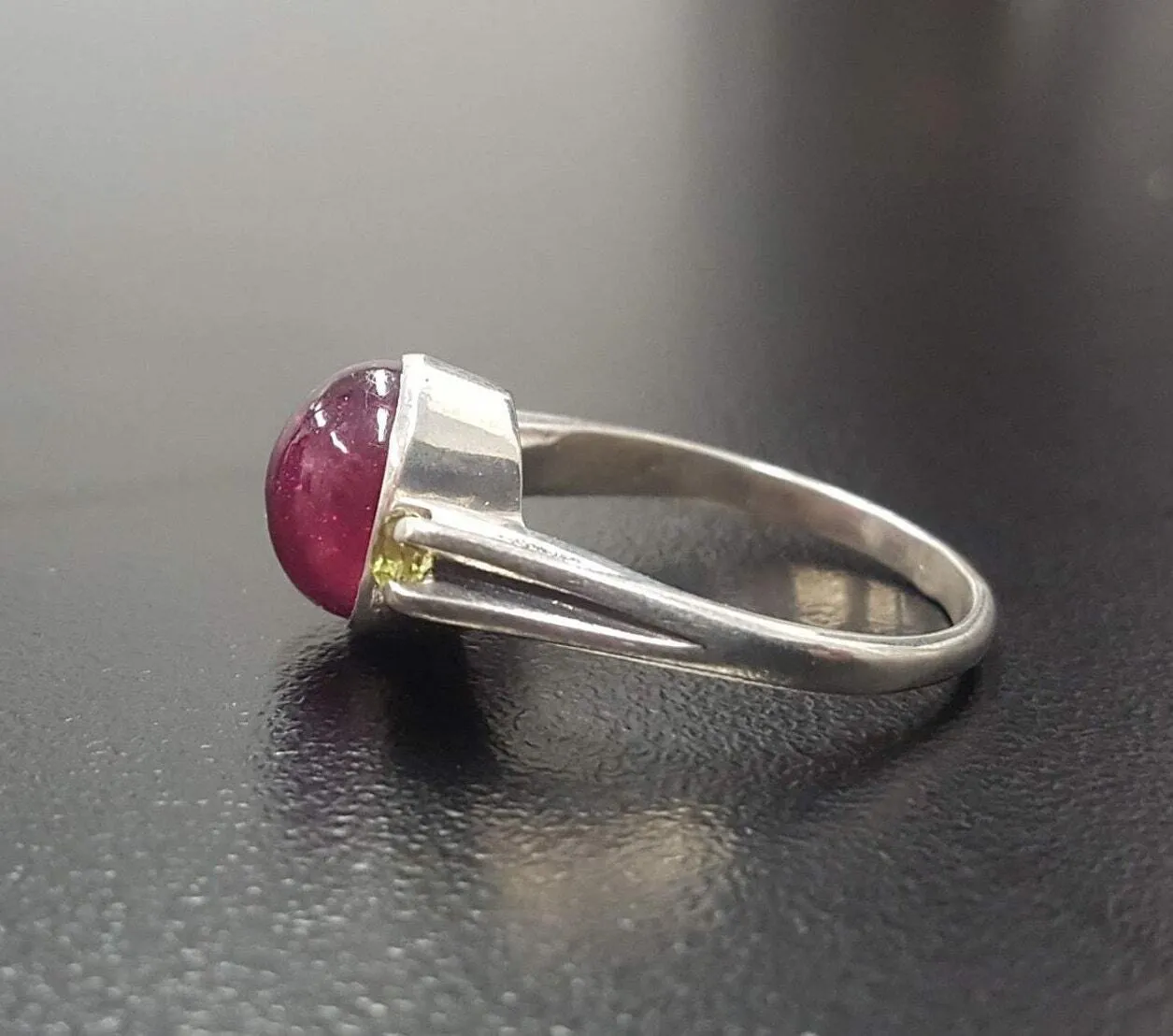 Ruby Bezel Ring - Three Stone Ring - Red Oval Ring