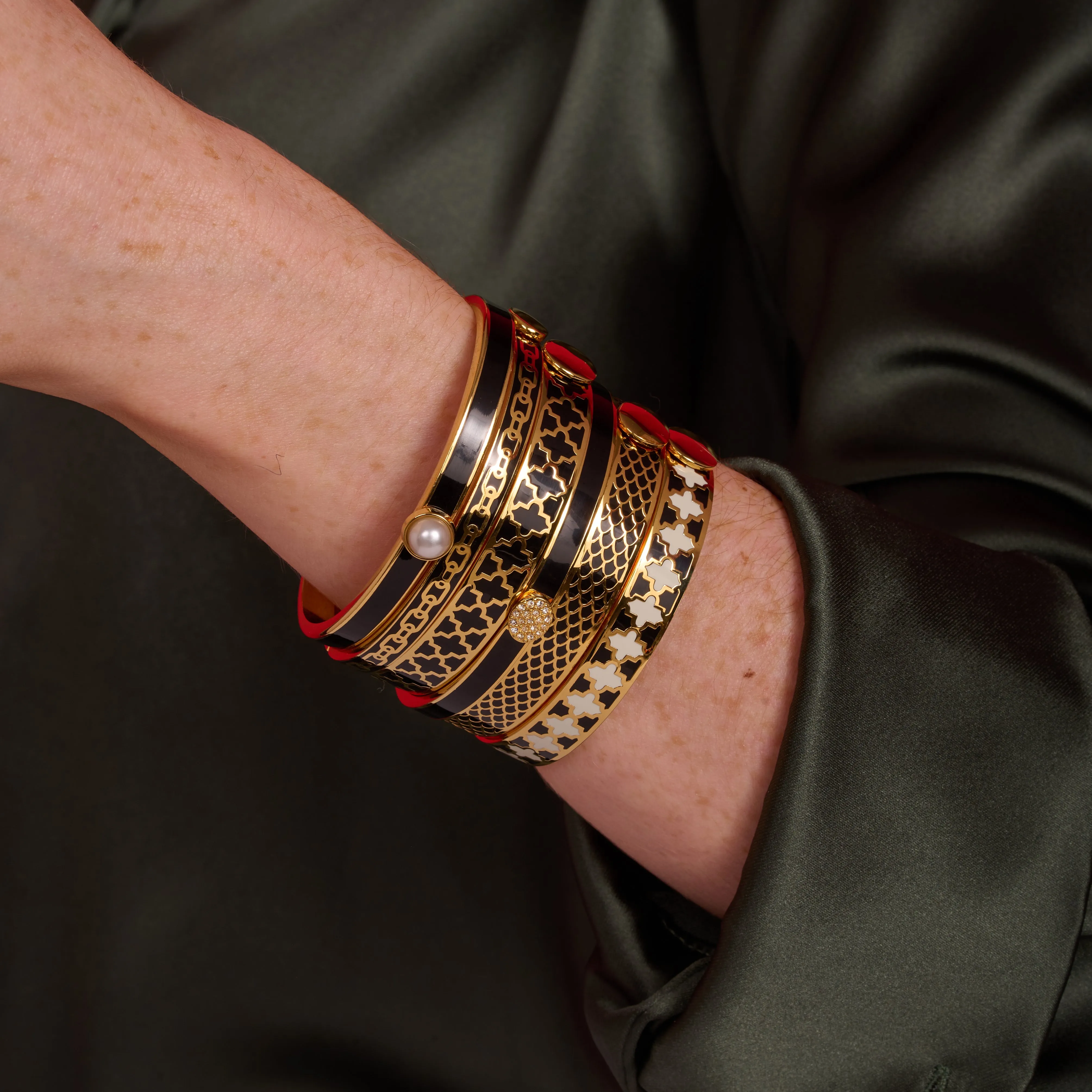 Skinny Pave Button Black & Gold Bangle