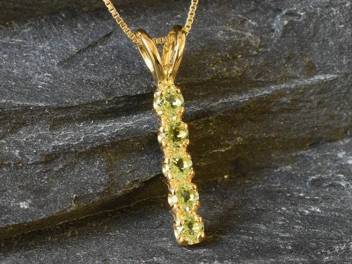 Vertical Peridot Pendant - Natural Peridot Necklace, Gold Peridot Necklace