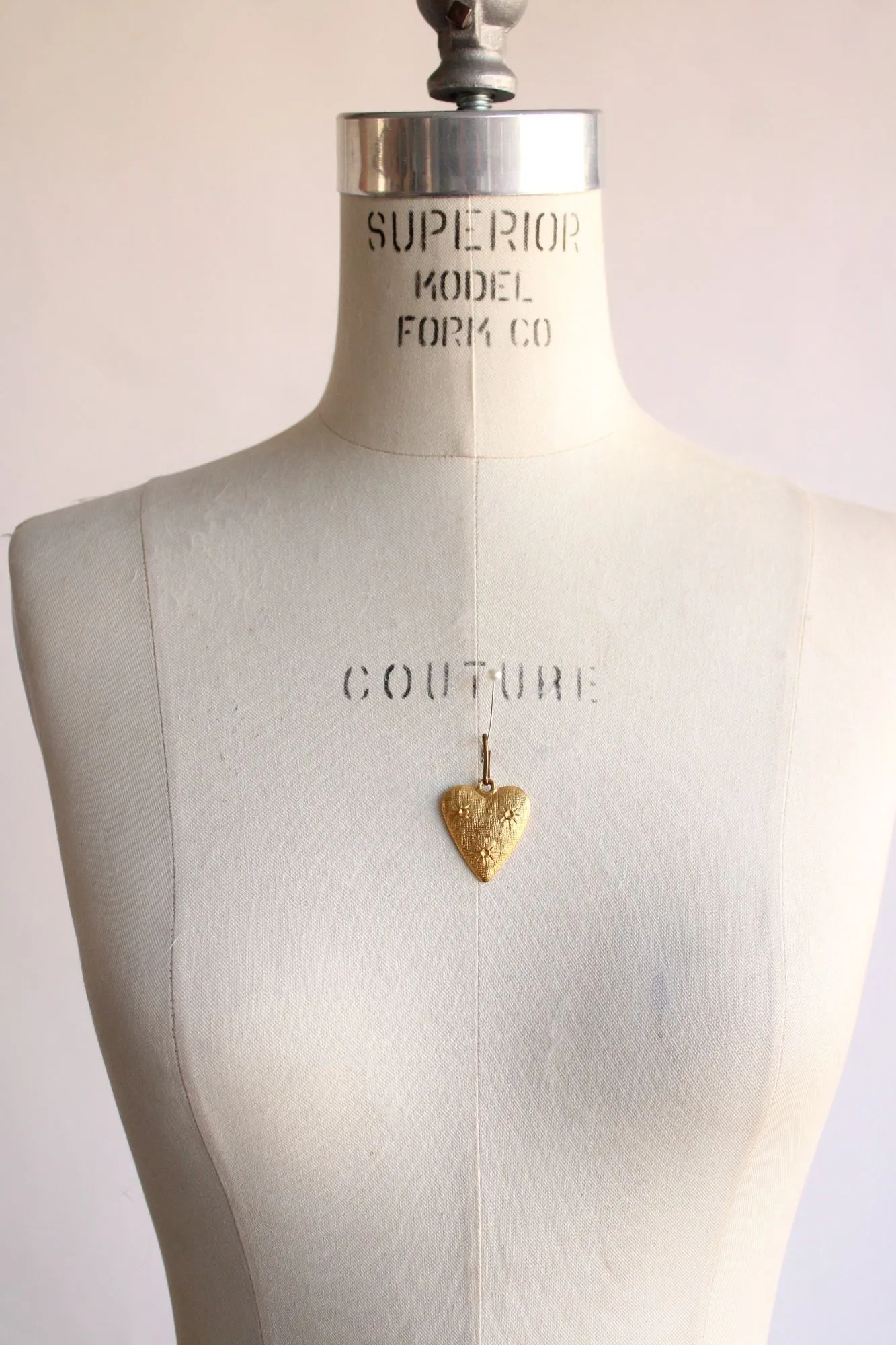 Vintage 1960s Pendant, Heart in Gold Tone Metal Necklace