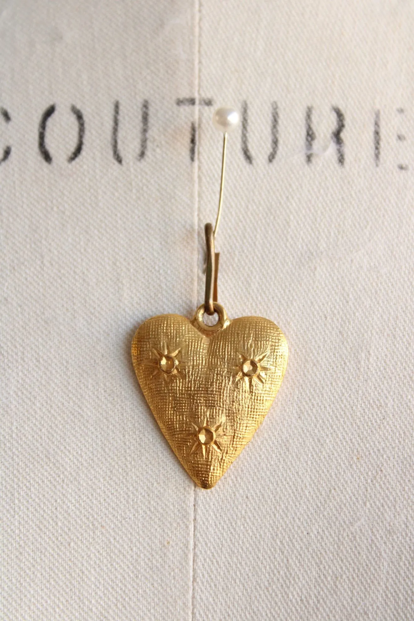 Vintage 1960s Pendant, Heart in Gold Tone Metal Necklace