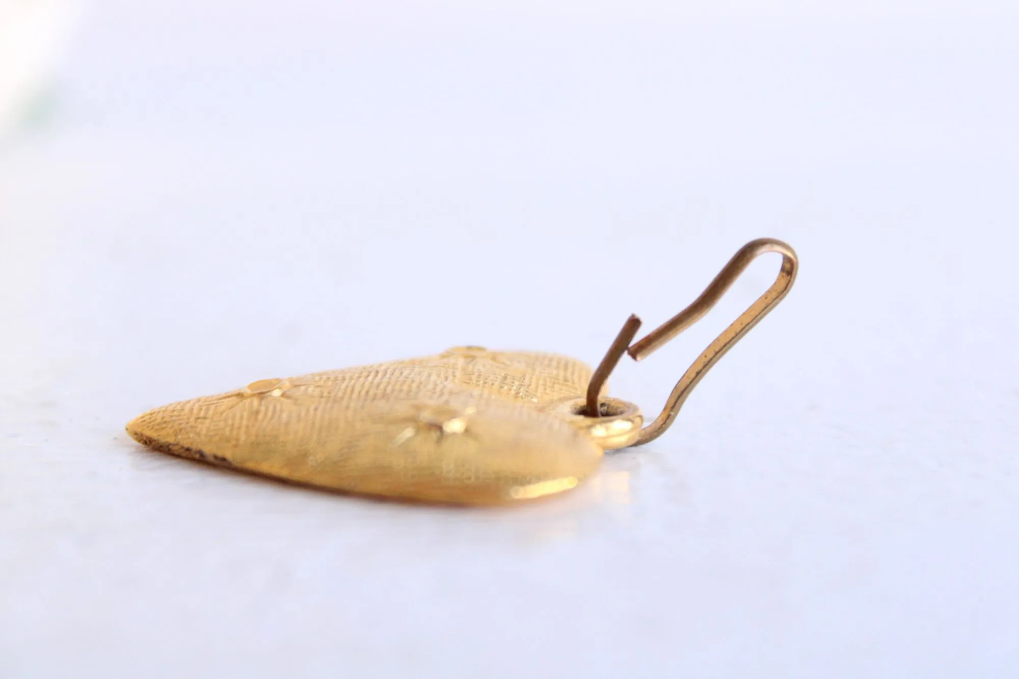 Vintage 1960s Pendant, Heart in Gold Tone Metal Necklace