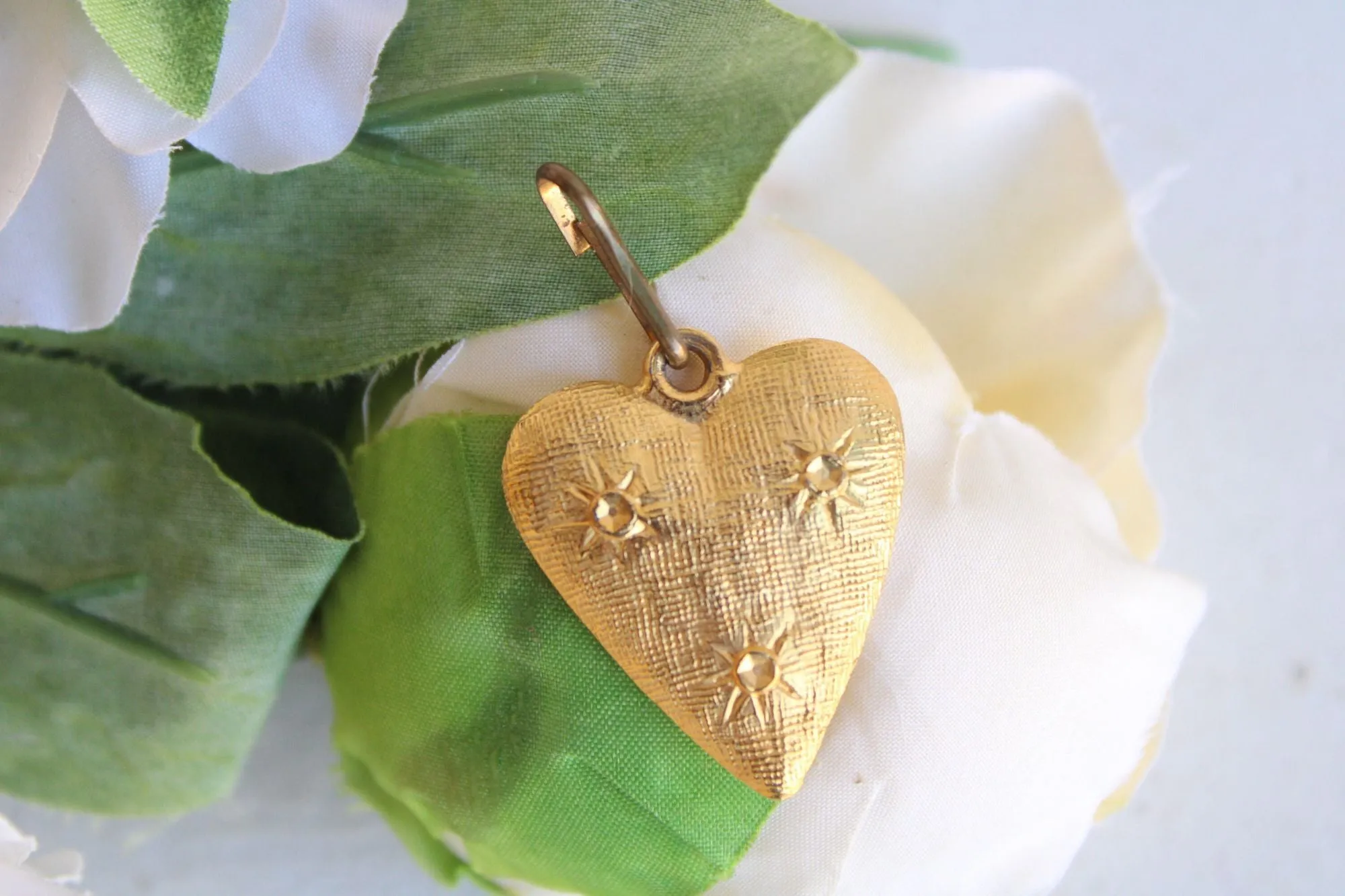 Vintage 1960s Pendant, Heart in Gold Tone Metal Necklace